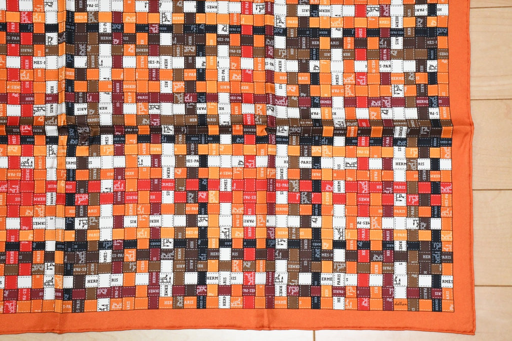 Hermes Scarf Bolduc au Carre 90 cm Silk orange brown ribbon 35"