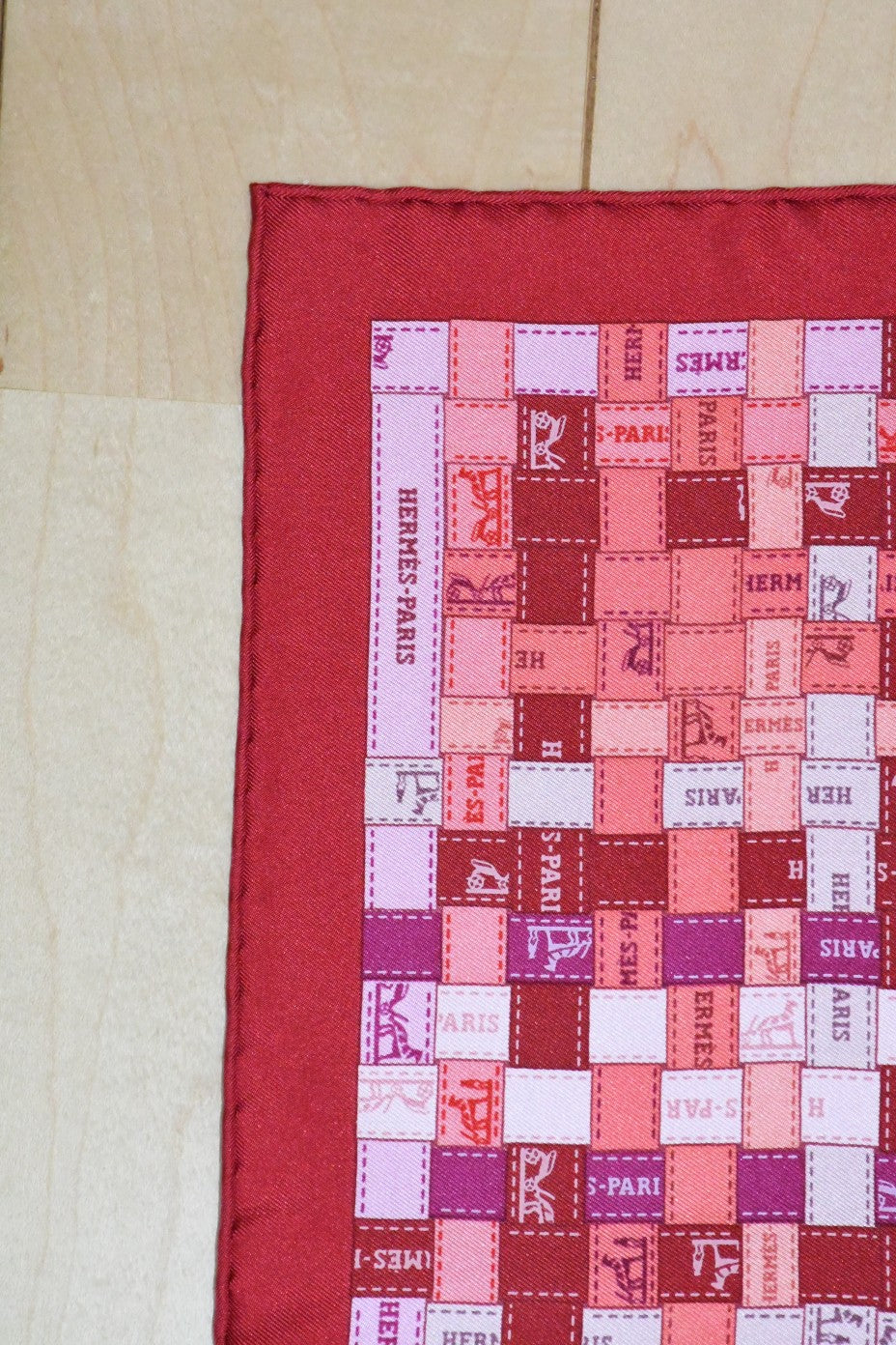 Hermes Scarf Bolduc au Carre 90 cm Silk pink light brown ribbon 35"