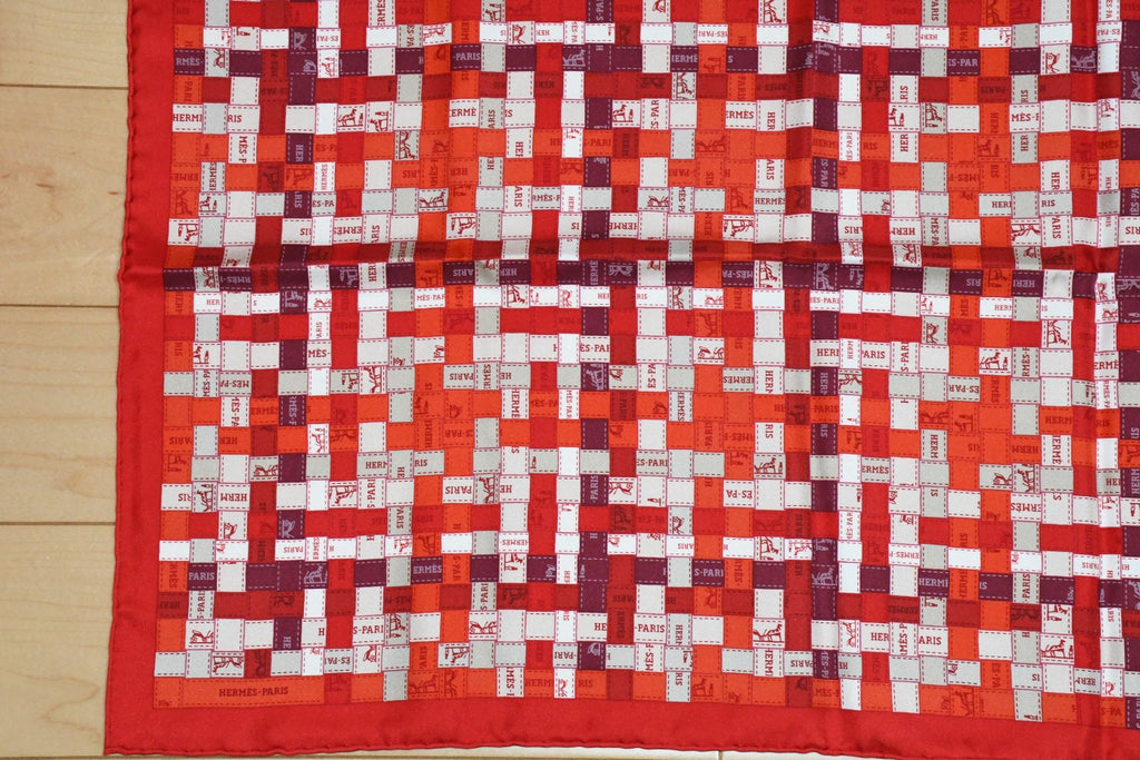 Hermes Scarf Bolduc au Carre 90 cm Silk red ribbon 35"