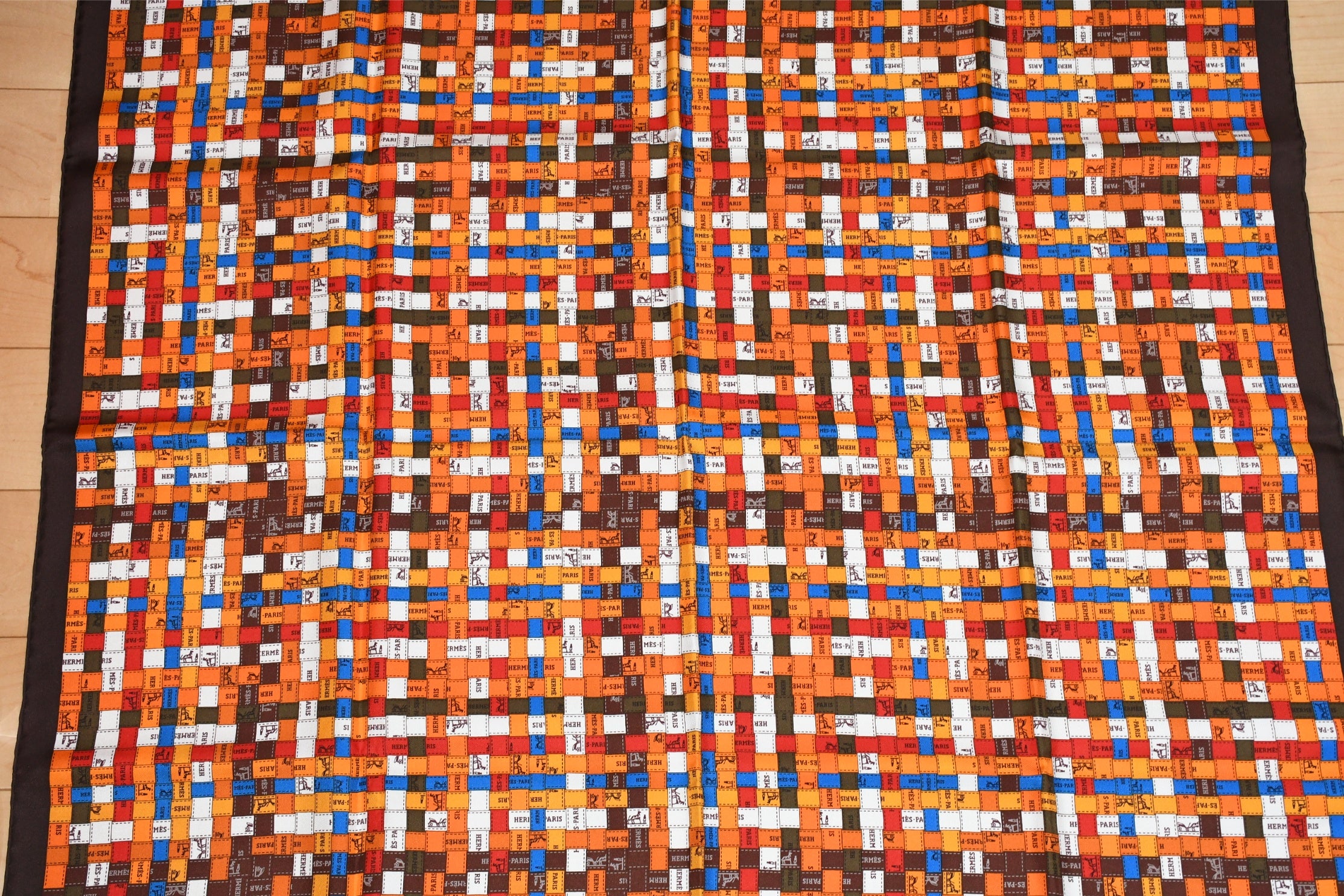 Hermes Scarf Bolduc au Carre 90 cm silk brown orange ribbon 35