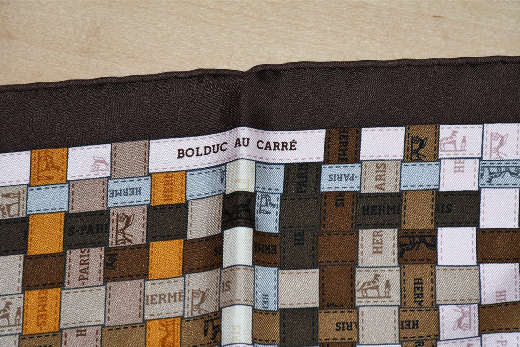 Hermes Scarf Bolduc au Carre 90 cm silk brown ribbon 35"