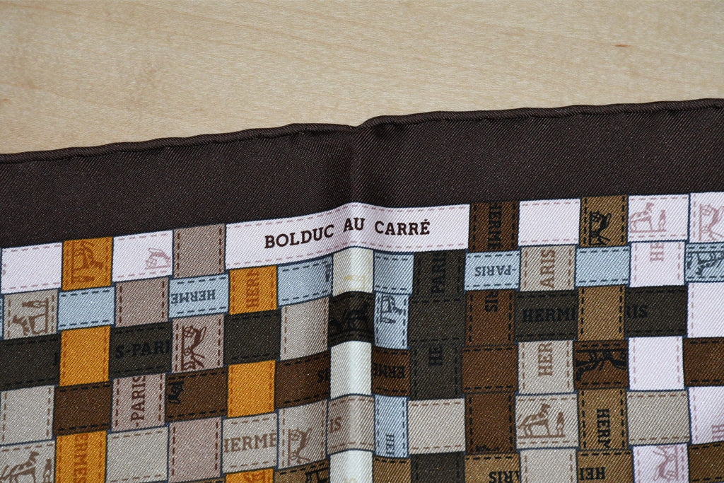 Hermes Scarf Bolduc au Carre 90 cm silk brown ribbon 35"