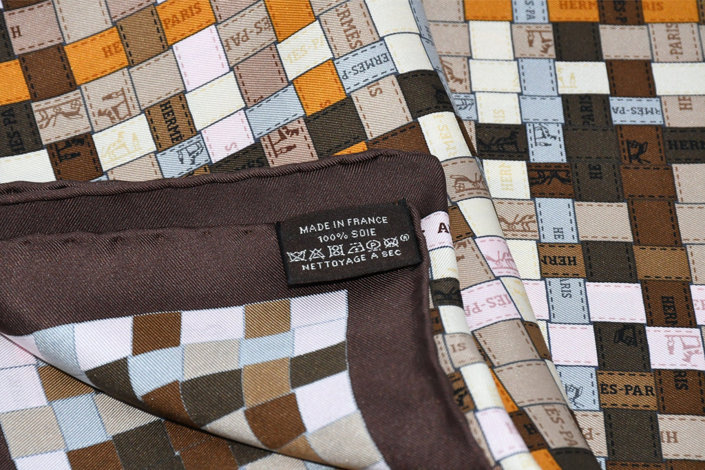 Hermes Scarf Bolduc au Carre 90 cm silk brown ribbon 35"