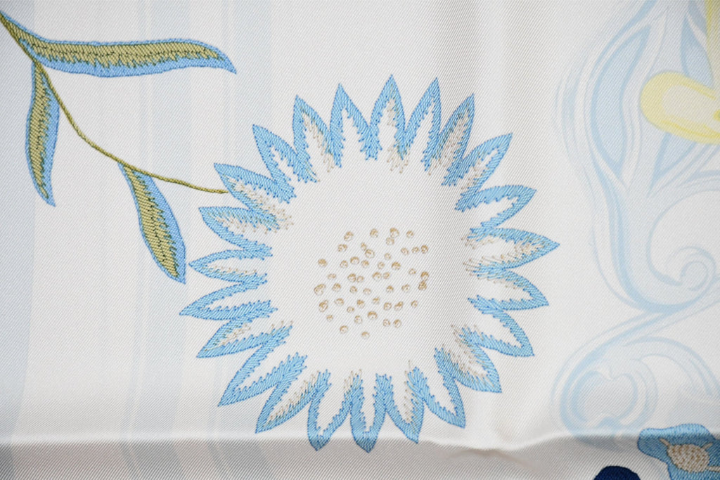 Hermes Scarf Brides Fleuries 90 cm silk light blue flower Carre 35"