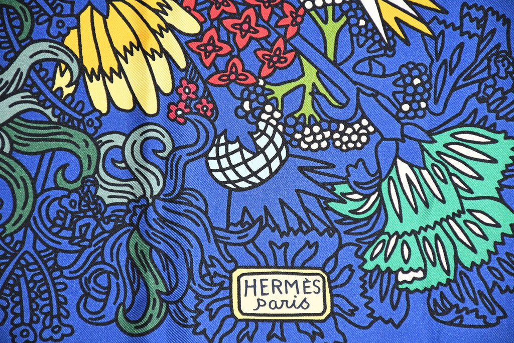 Hermes Scarf Cache Cache Fleuri 90 cm silk navy blue Carre flower 35"