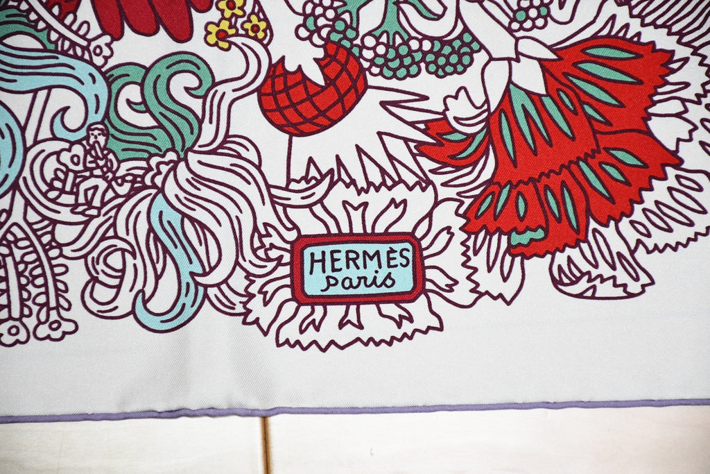 Hermes Scarf Cache Cache Fleuri 90 cm silk white Carre red flower 35"