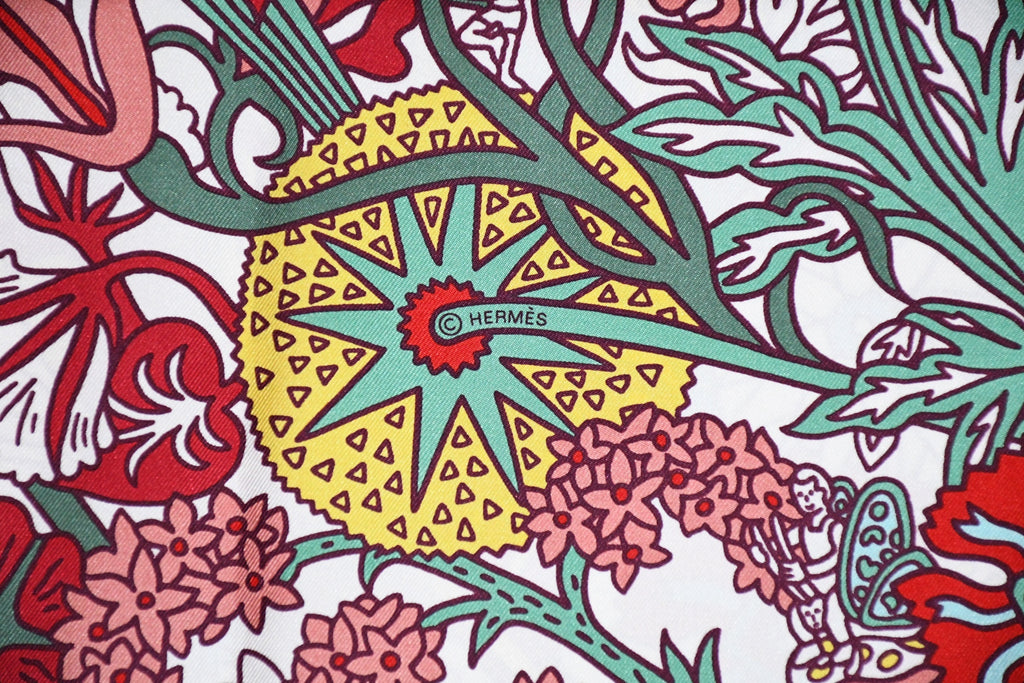 Hermes Scarf Cache Cache Fleuri 90 cm silk white Carre red flower 35"