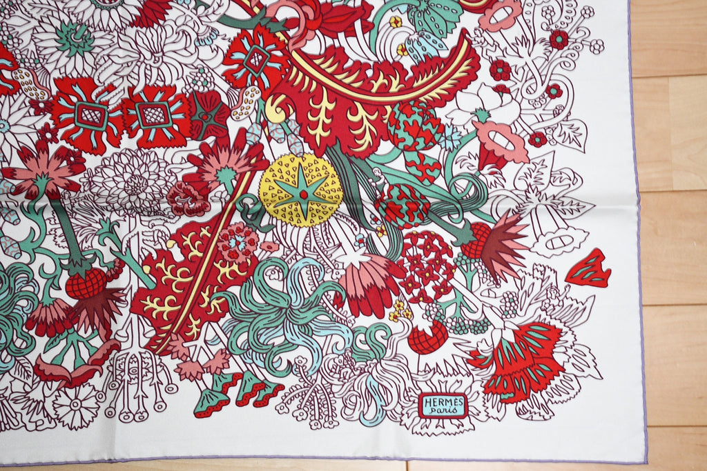 Hermes Scarf Cache Cache Fleuri 90 cm silk white Carre red flower 35"