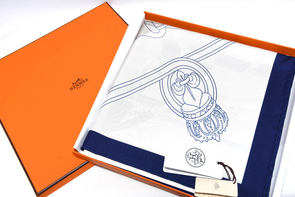 Hermes Scarf Cavalcadour Voltigeur by Henri D'Origny 90 cm Silk horse bit Carre 35"