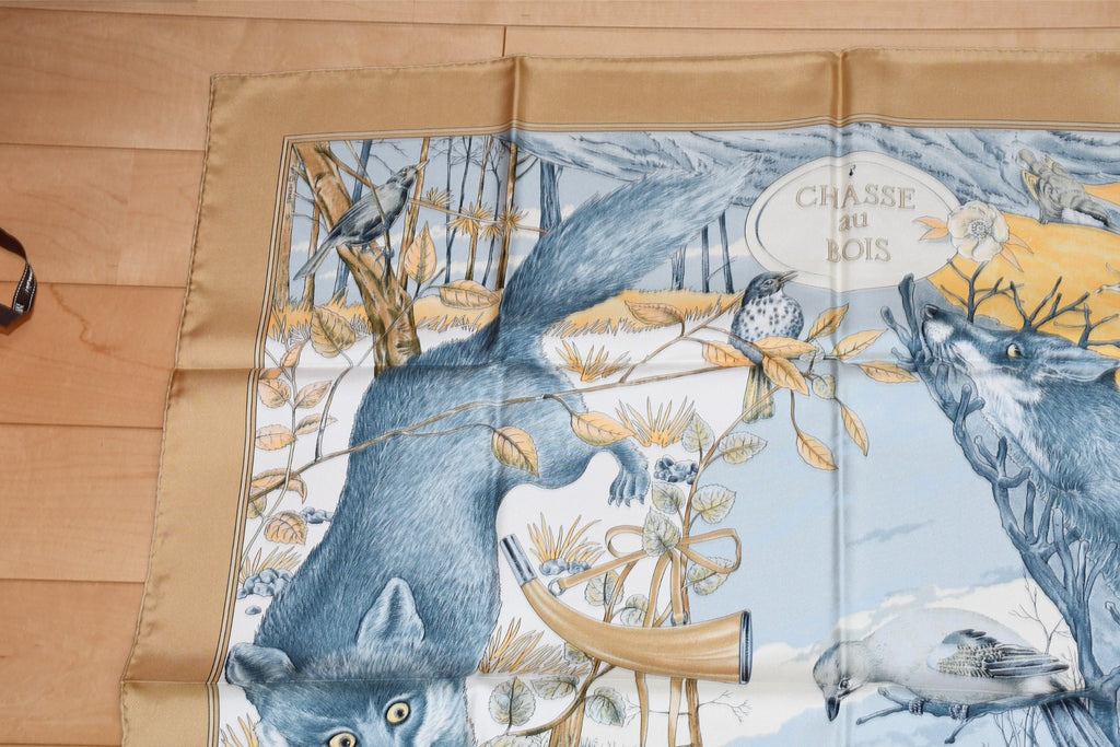 Hermes Scarf Chasse au bois 90 cm silk beige brown Carre fox animal hunter 35"