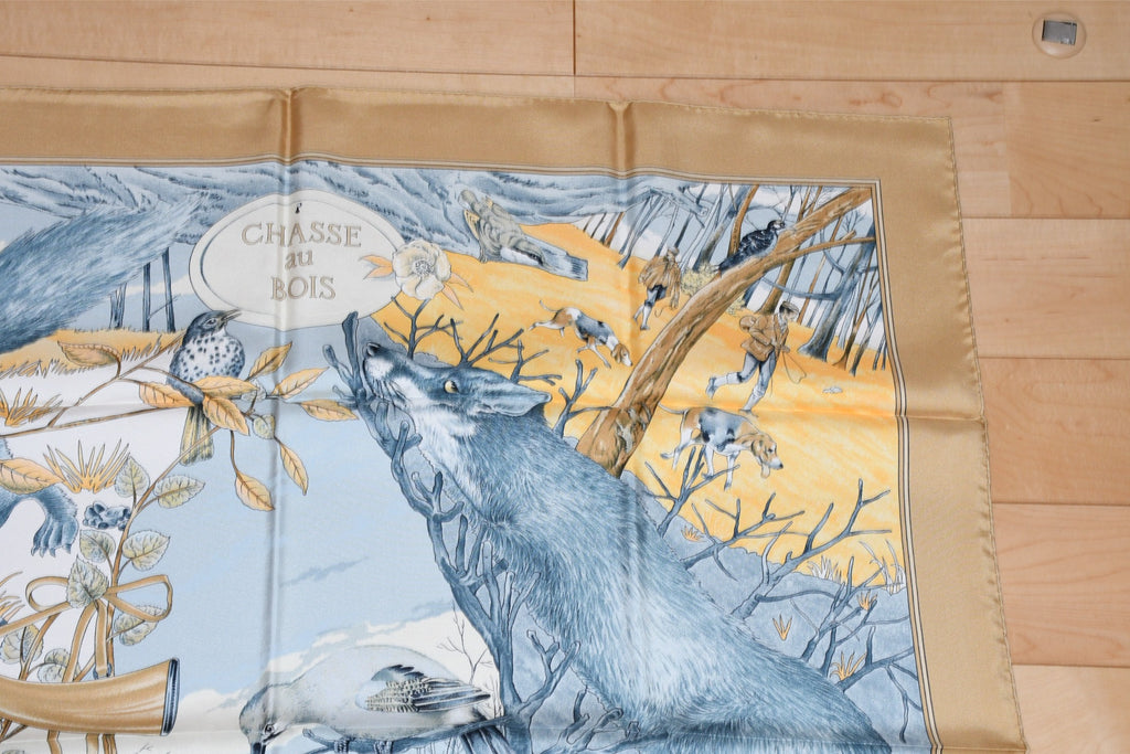 Hermes Scarf Chasse au bois 90 cm silk beige brown Carre fox animal hunter 35"