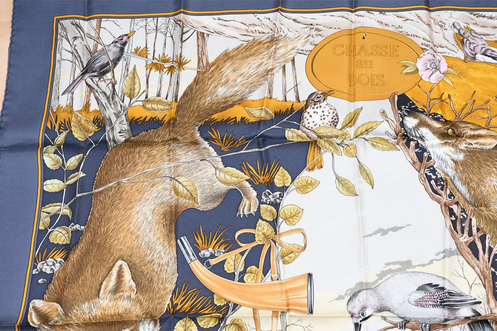 Hermes Scarf Chasse au bois 90 cm silk gray Carre fox animal hunter 35"
