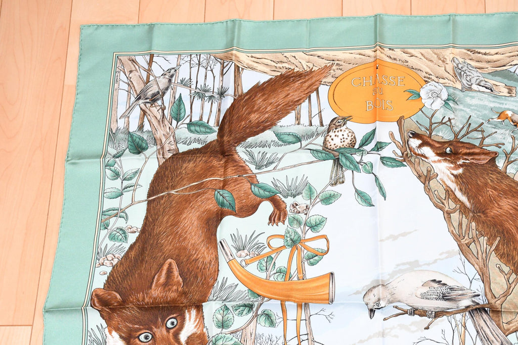 Hermes Scarf Chasse au bois 90 cm silk light green Carre fox animal hunter 35"