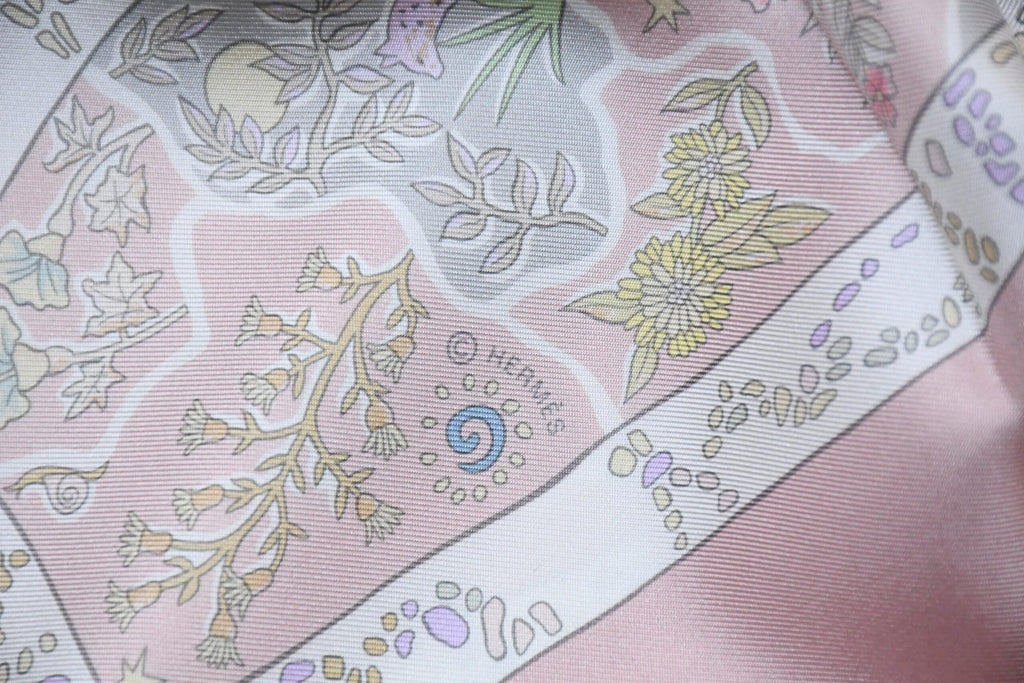 Hermes Scarf Chemins de Garrigue 90 cm silk pink Carre paths 35"