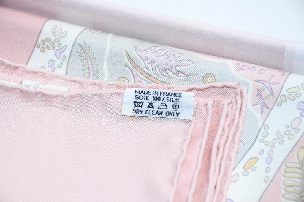 Hermes Scarf Chemins de Garrigue 90 cm silk pink Carre paths 35"