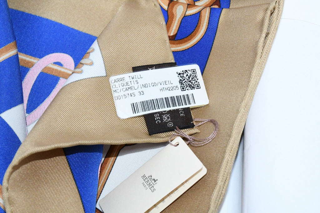 Hermes Scarf Cliquetis 90 cm silk blue beige Carre key chain 35"