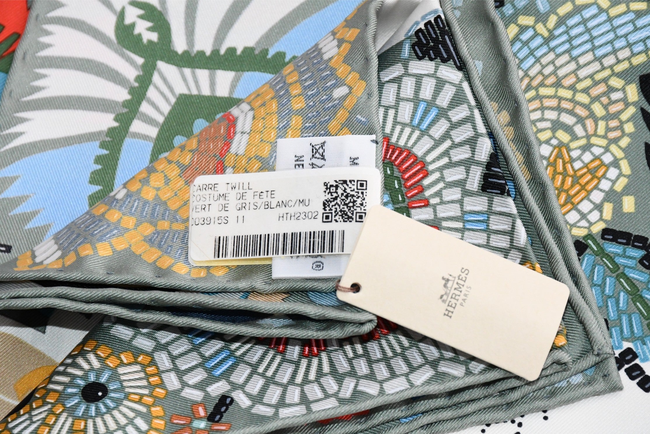 Hermes Scarf Costume de Fete by Jan Bajtlik 90 cm silk green Carre