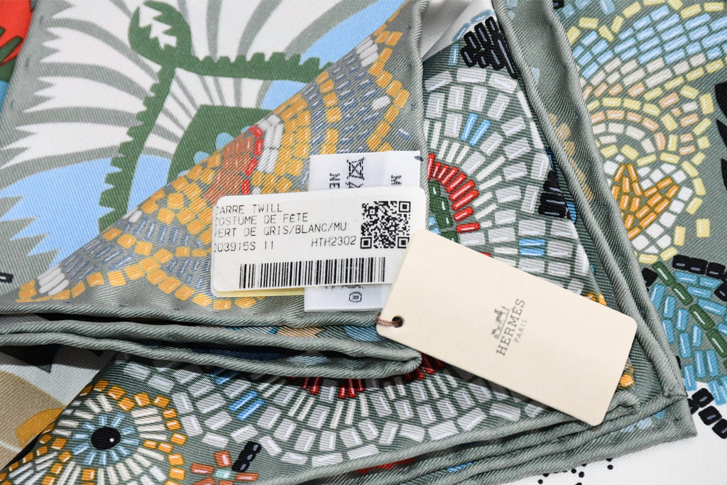 Hermes Scarf Costume de Fete by Jan Bajtlik 90 cm silk green Carre jewelry 35"