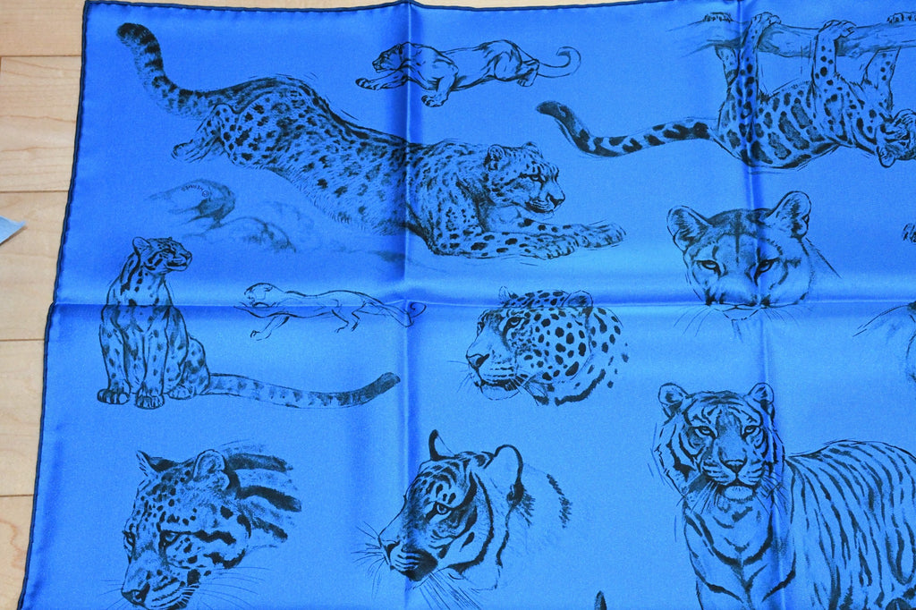 Hermes Scarf Dans l'atelier de Robert Dallet 90 cm silk blue Carre jaguar tiger 35"