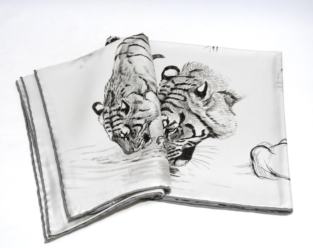 Hermes Scarf Dans l'atelier de Robert Dallet 90 cm silk gray beige Carre jaguar tiger