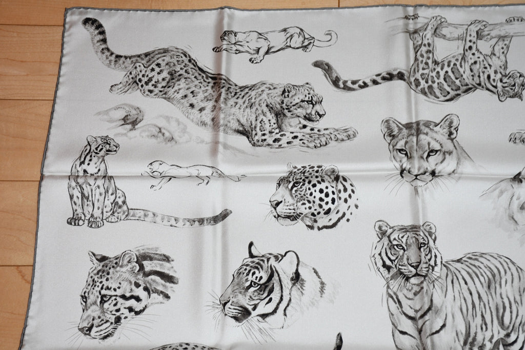 Hermes Scarf Dans l'atelier de Robert Dallet 90 cm silk gray beige Carre jaguar tiger