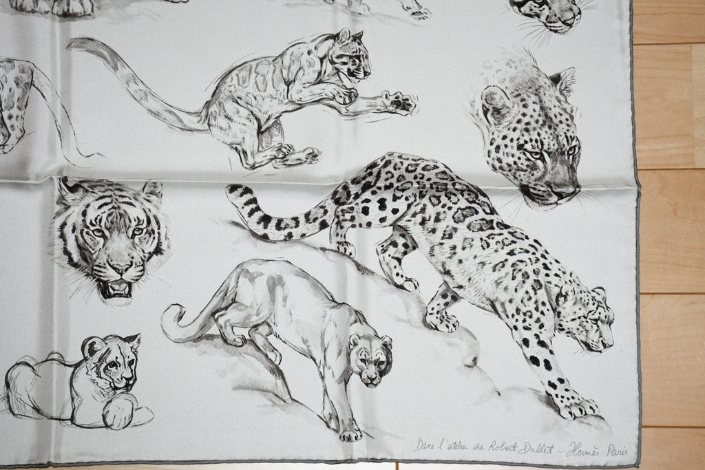 Hermes Scarf Dans l'atelier de Robert Dallet 90 cm silk gray beige Carre jaguar tiger