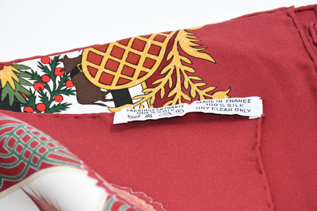 Hermes Scarf Decoupage Silk 90 cm Wine red Carre Carre Christmas snow cutouts 0217