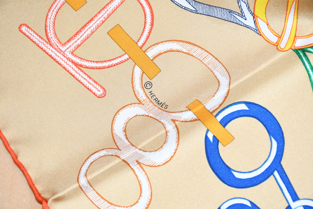 Hermes Scarf Do Re Boucles 90 cm silk beige orange Carre buckle chain 35"