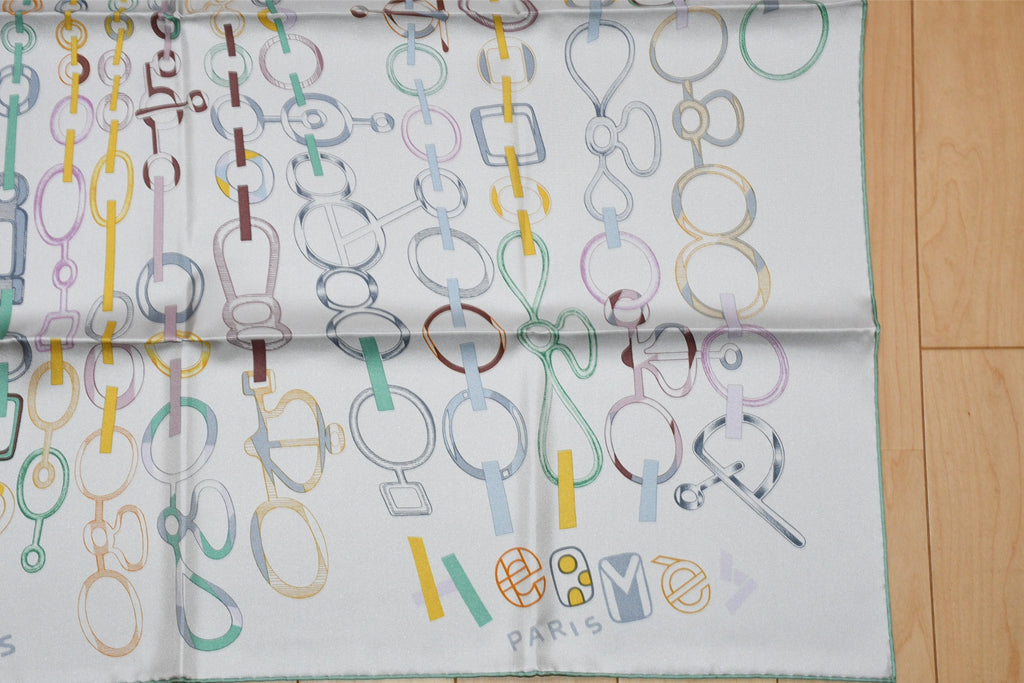 Hermes Scarf Do Re Boucles 90 cm silk gray Carre buckle chain 35"