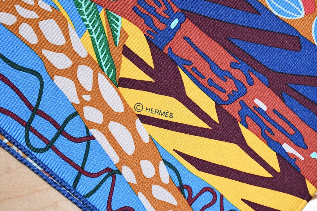 Hermes Scarf En Liberte 90 cm silk blue Carre dog wild nature 35"