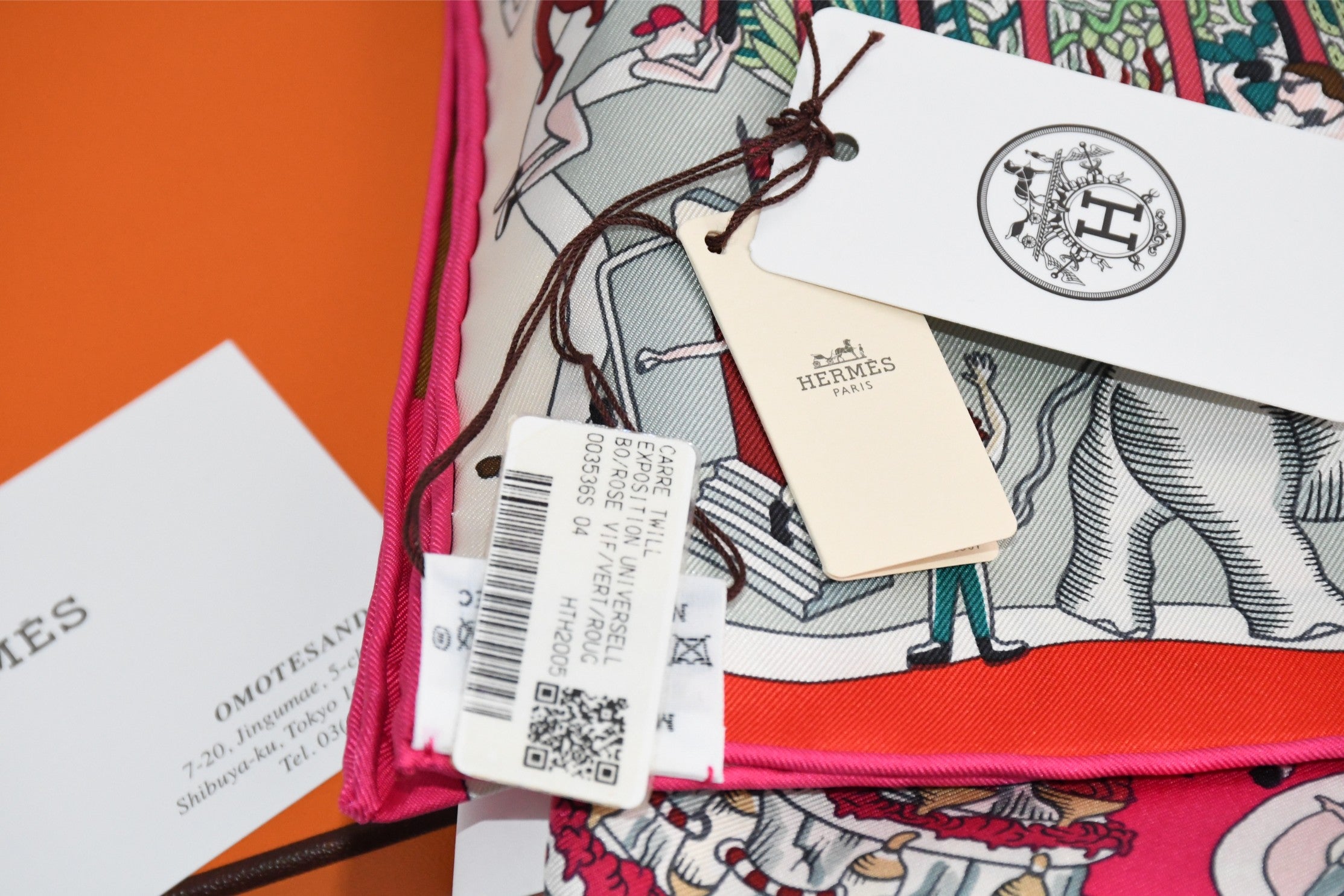 Hermes Scarf Exposition Universelle 90 cm silk pink Carre world