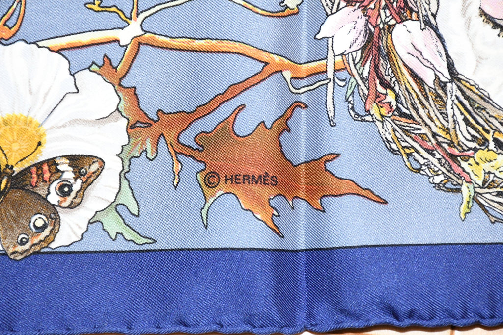 Hermes Scarf Faune Et Flore Du Texas Wildlife 90 cm by Kermit Oliver gray blue
