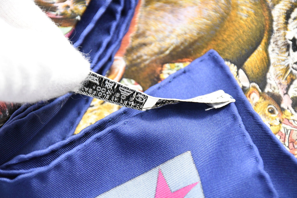 Hermes Scarf Faune Et Flore Du Texas Wildlife 90 cm by Kermit Oliver gray blue