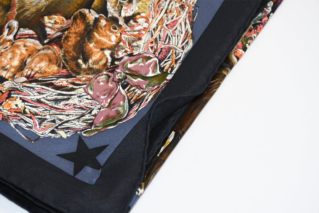 Hermes Scarf Faune Et Flore Du Texas Wildlife 90 cm by Kermit Oliver silk navy animal Carre
