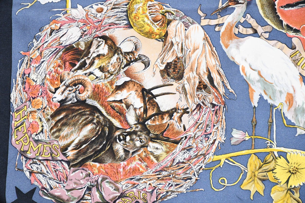 Hermes Scarf Faune Et Flore Du Texas Wildlife 90 cm by Kermit Oliver silk navy gray animal Carre 35" 064