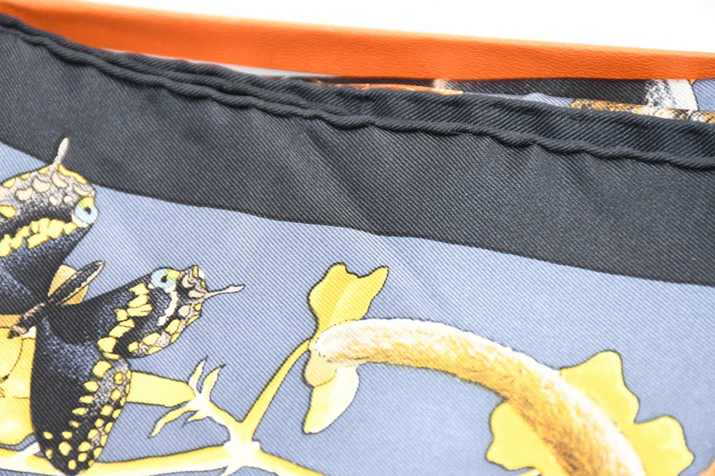 Hermes Scarf Faune Et Flore Du Texas Wildlife 90 cm by Kermit Oliver silk navy gray animal Carre 35" 064
