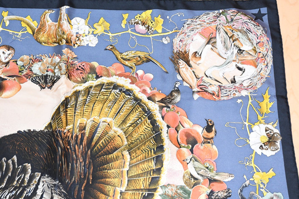 Hermes Scarf Faune Et Flore Du Texas Wildlife 90 cm by Kermit Oliver silk navy gray animal Carre 35" 064