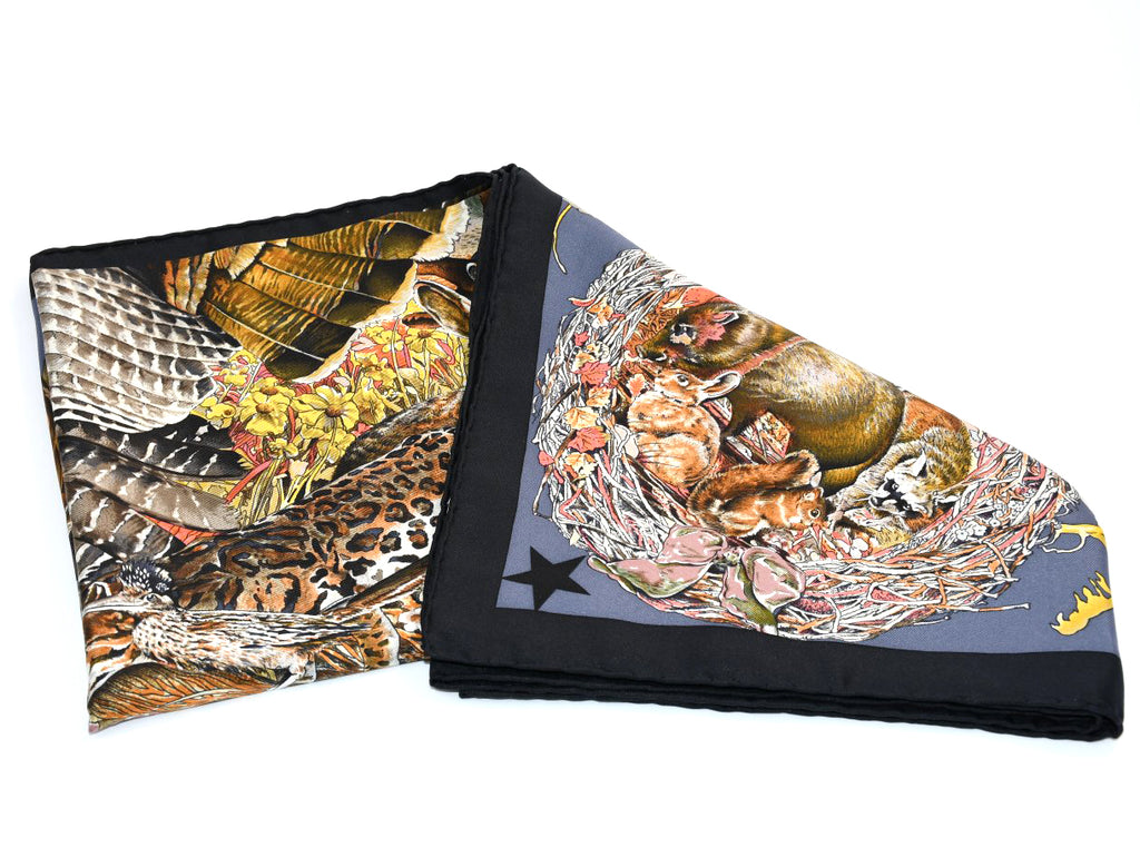 Hermes Scarf Faune Et Flore Du Texas Wildlife 90 cm by Kermit Oliver silk navy gray animal Carre 35" 094