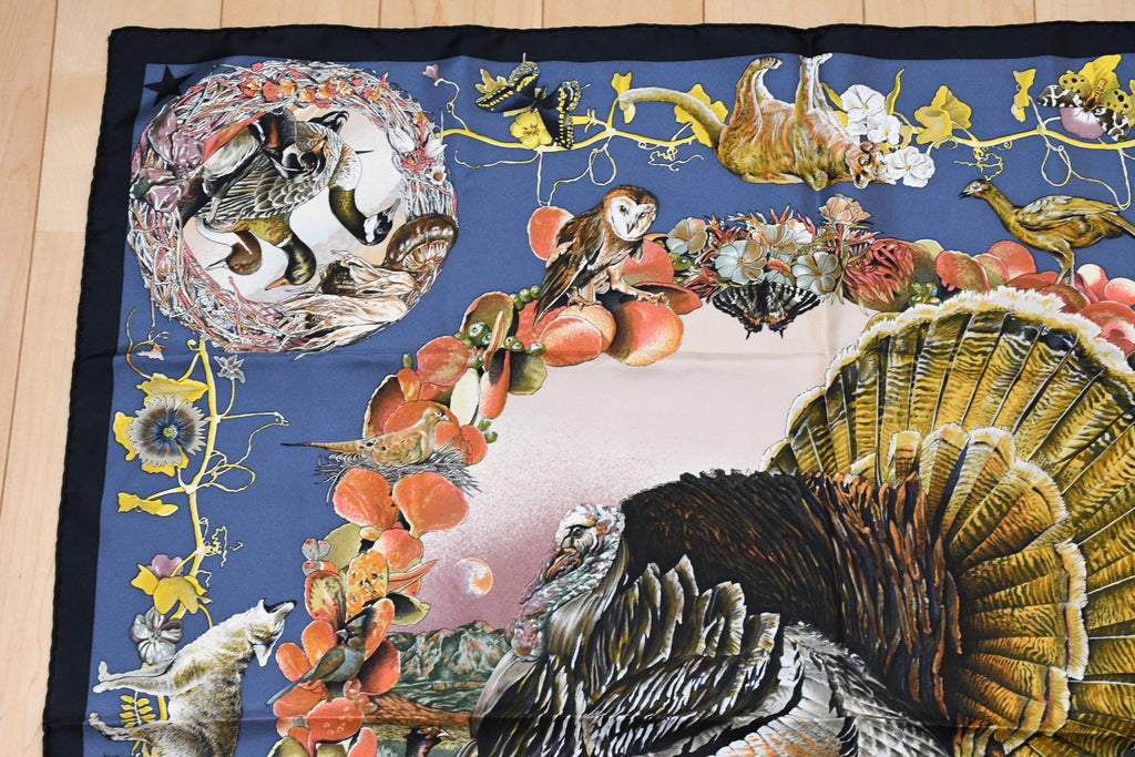 Hermes Scarf Faune Et Flore Du Texas Wildlife 90 cm by Kermit Oliver silk navy gray animal Carre 35" 094