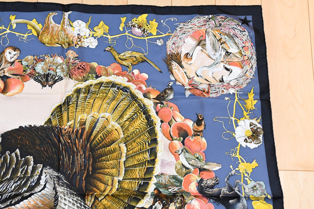 Hermes Scarf Faune Et Flore Du Texas Wildlife 90 cm by Kermit Oliver silk navy gray animal Carre 35" 094