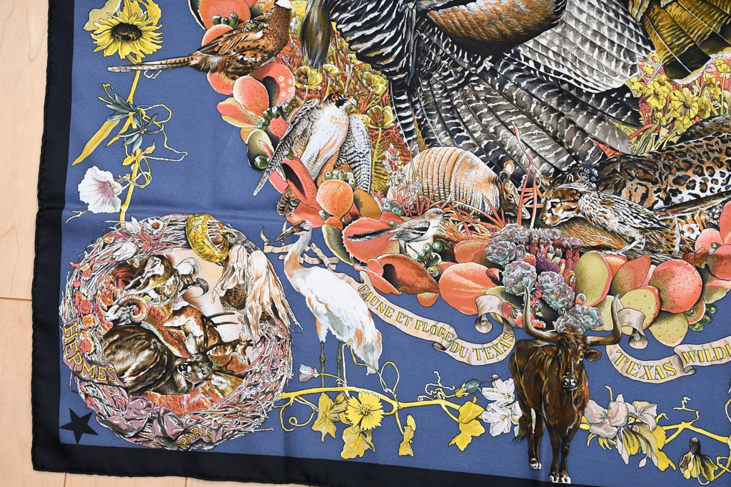 Hermes Scarf Faune Et Flore Du Texas Wildlife 90 cm by Kermit Oliver silk navy gray animal Carre 35" 094