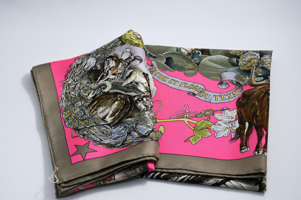 Hermes Scarf Faune Et Flore Du Texas Wildlife 90 cm by Kermit Oliver silk pink gray