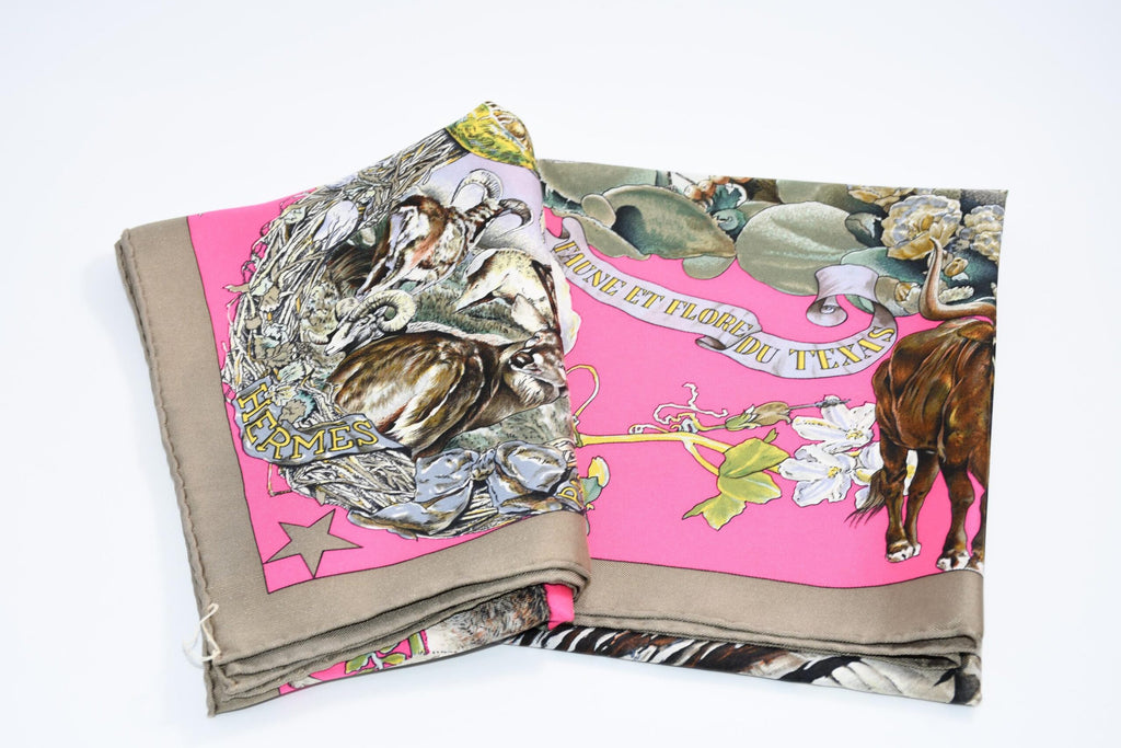 Hermes Scarf Faune Et Flore Du Texas Wildlife 90 cm by Kermit Oliver silk pink gray
