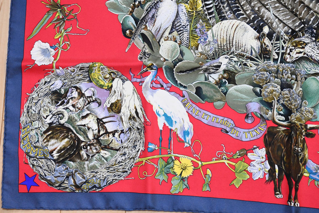 Hermes Scarf Faune Et Flore Du Texas Wildlife 90 cm by Kermit Oliver silk red blue USED