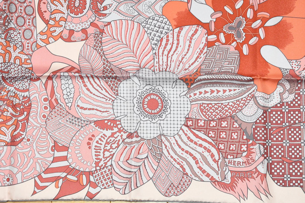 Hermes Scarf Fleurs d'Indiennes 90 cm silk light pink Carre Indian flower 35"