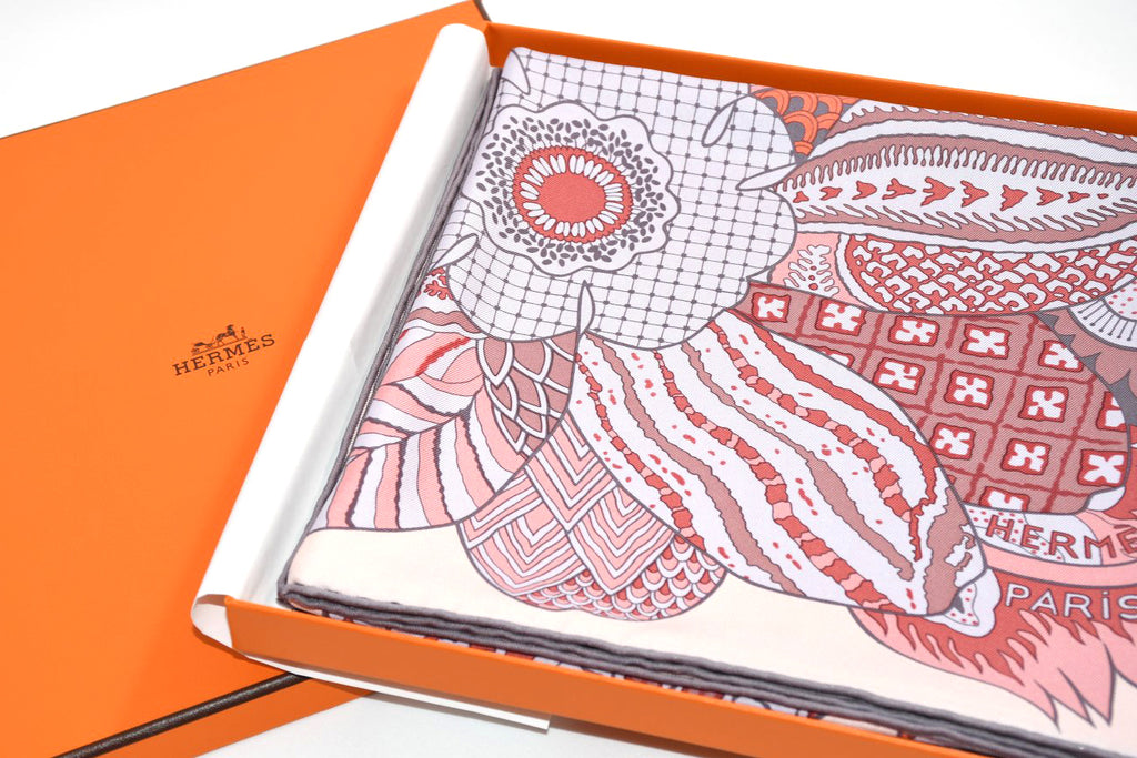 Hermes Scarf Fleurs d'Indiennes 90 cm silk light pink Carre Indian flower 35"
