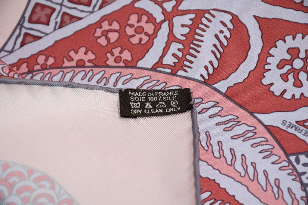 Hermes Scarf Fleurs d'Indiennes 90 cm silk light pink Carre Indian flower 35"