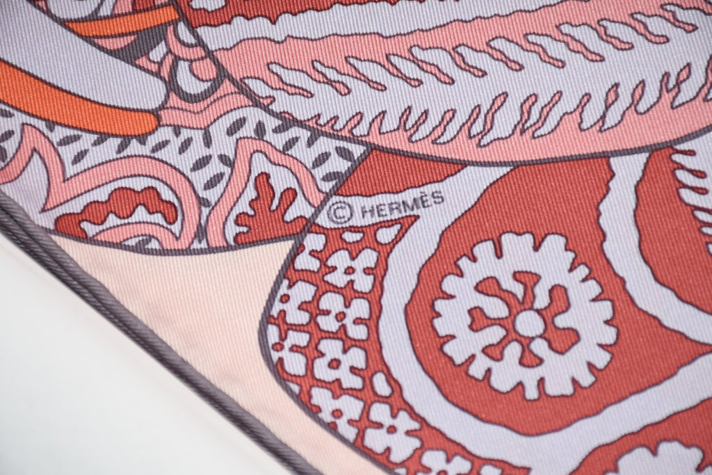 Hermes Scarf Fleurs d'Indiennes 90 cm silk light pink Carre Indian flower 35"