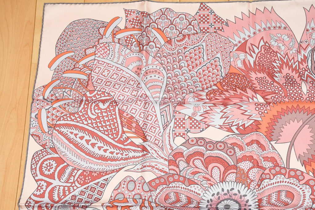 Hermes Scarf Fleurs d'Indiennes 90 cm silk light pink Carre Indian flower 35"