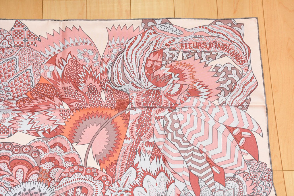 Hermes Scarf Fleurs d'Indiennes 90 cm silk light pink Carre Indian flower 35"